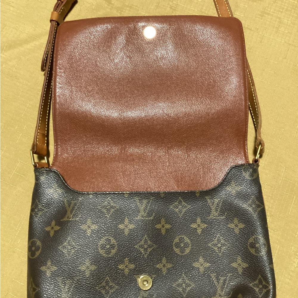 Louis Vuitton Shoulder Bag